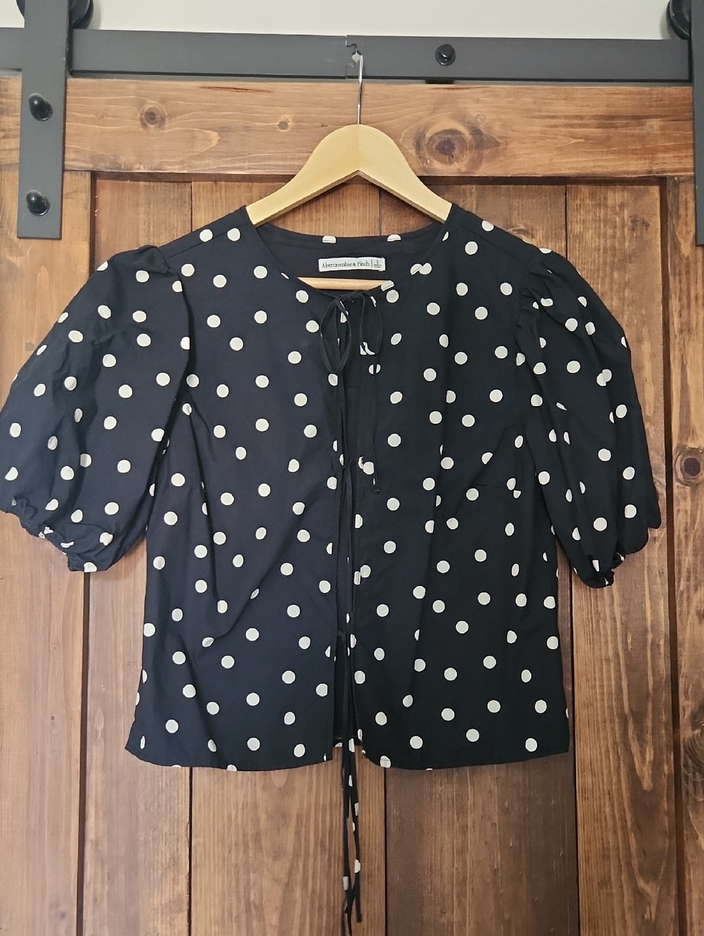 Abercrombie & Fitch Black and White Polka Dot Tie-Front Puff Sleeve Blouse